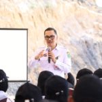 Kapala Dinas Komunikasi dan Informatika Kalimantan Timur Muhammad Faisal saat menyajikan materi tentang digitalisasi di Bumi Perkemahan Pramuka Bebaya (dok: Faisal_samarinda)