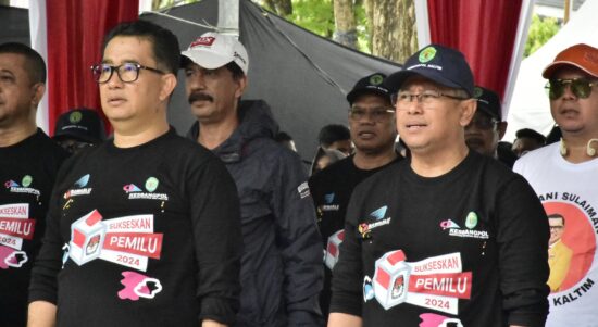 Wakil Ketua DPRD Kaltim Sigit Wibowo bersama Pj Gubernur Kaltim Akmal Malik dalam agenda deklarasi damai pemilu