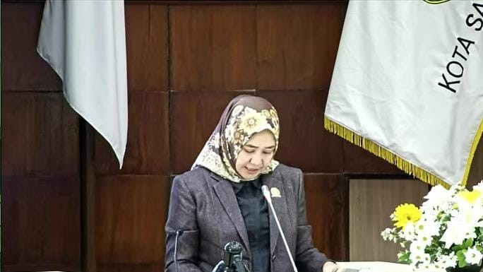 Anggota DPRD Kaltim Mimi Meriami BR Pane saat membacakan hasil laporan reses (dok: tangkapan layar/dprdkaltim)