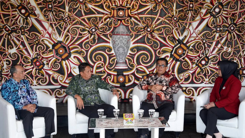 Penjabat Gubernur Kalimantan Timur Akmal Malik minta media dan seluruh elemen masyarakat di Benua Etam promosikan destinasi wisata (dok: Provkaltim)