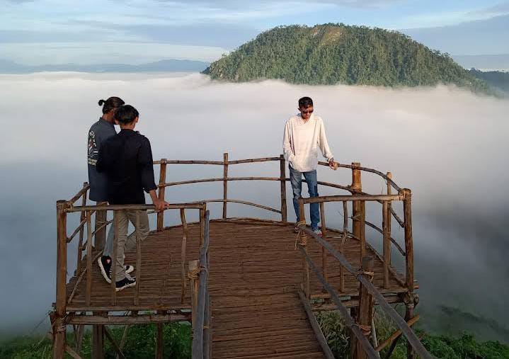 Gunung Embun, Kabupaten Paser, Kalimantan Timur. (Gmaps: Rendy Setiawan)