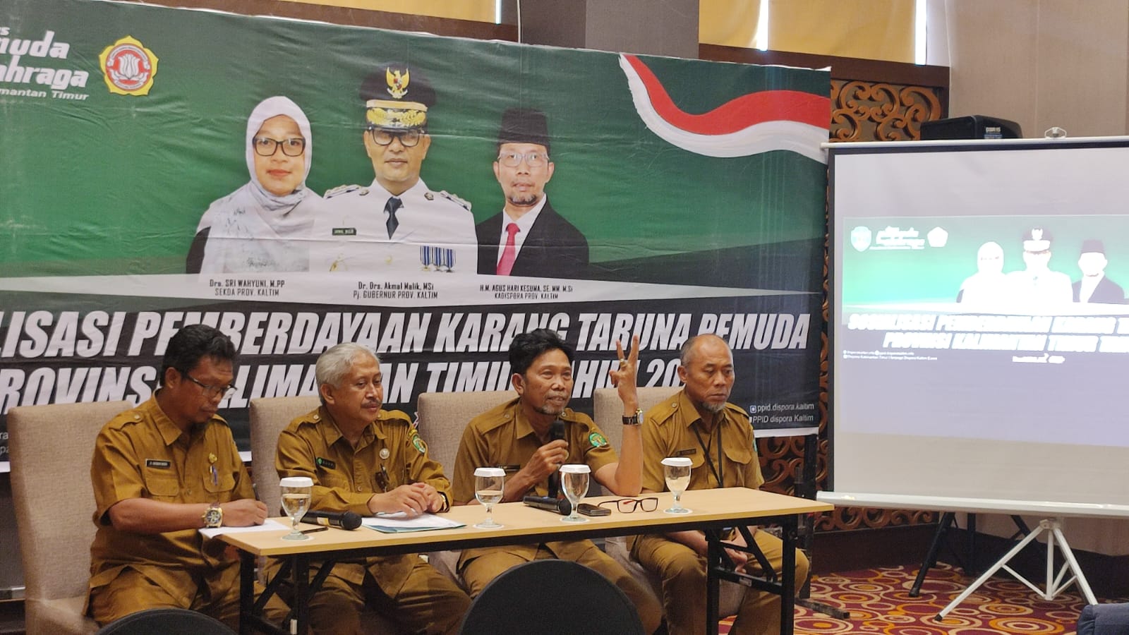 Kepala Dinas Pemuda dan Olahraga (Dispora) Kalimantan Timur (Kaltim) Agus Hari Kesuma (AHK) menutup Sosialisasi Pemberdayaan Karang Taruna Pemuda Kalimantan Timur (Kaltim) tahun 2023 di Hotel Aston, Jl P. Hidayatullah, Samarinda. (dok.dispora kaltim)