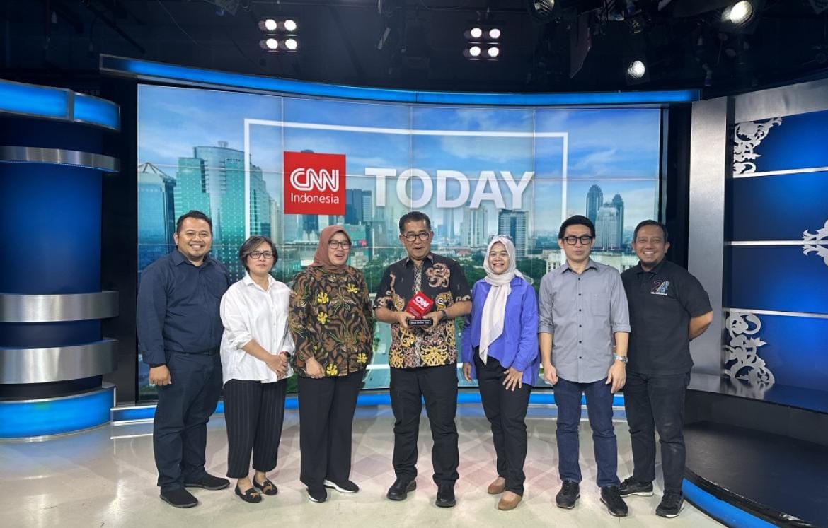 Pj Gubernur Kalimantan Akmal Malik saat berkunjung ke Kantor CNN (dok: ist)