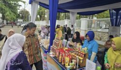 Dinas Kelautan dan Perikanan (DKP) Kaltim menggelar Bazaar Produk Olahan Kelautan dan Perikanan, Kamis 24 April 2025.