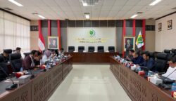 Suasana rapat monitoring dan evaluasi guna menindaklanjuti proses penyusunan prognosis APBD tahun 2026 serta rencana Perubahan APBD 2025. (Dok.TEKAPEKALTIM/Raf).