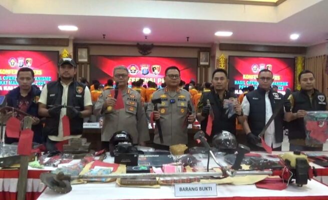 Press release pengungkapan kasus premanisme di Polda Kaltim (foto: Humaspoldakaltim)
