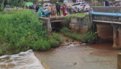 Lokasi penemuan mayat bayi di Kanal 2 Sangatta (foto:ist)