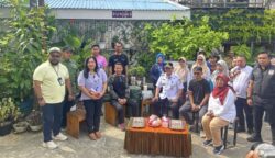 DLH Balikpapan menggelar Aksi Bersih Sampah Plastik yang dilaksanakan di RT 69, Kelurahan Gunung Sari Ilir (Kampung Bungas), Kecamatan Balikpapan Tengah Rabu (4/6/2025)