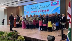 Momentum halal Bihalal BPW Kerukunan Keluarga Mandar Sulawesi Barat (KKMSB) wilayah Kaltim, sekaligus pelantikan Pengurus BPC KKMSB Kabupaten PPU, Paser dan Kutim yang berlangsung di gedung Kemenko 3 Ibu Kota Nusantara (IKN), Sabtu, 25 April 2026.