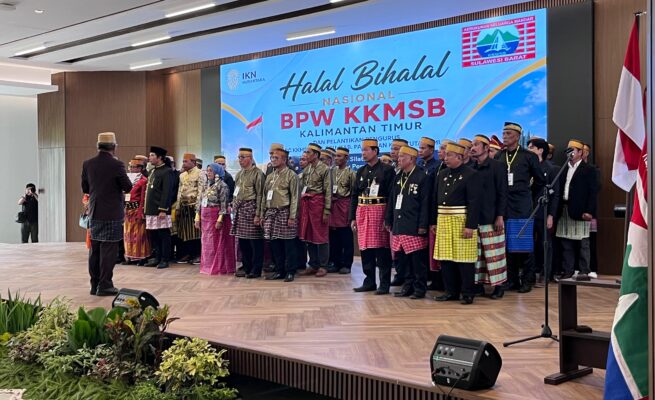 Momentum halal Bihalal BPW Kerukunan Keluarga Mandar Sulawesi Barat (KKMSB) wilayah Kaltim, sekaligus pelantikan Pengurus BPC KKMSB Kabupaten PPU, Paser dan Kutim yang berlangsung di gedung Kemenko 3 Ibu Kota Nusantara (IKN), Sabtu, 25 April 2026.