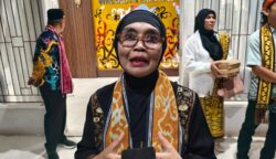 Pemerintah Kota Bontang bergerak cepat menindaklanjuti temuan anak putus sekolah saat kunjungan lapangan di wilayah Kelurahan Bontang Lestari. Anak tersebut kini telah kembali diterima di sekolah untuk melanjutkan pendidikannya. (dok:tekape)