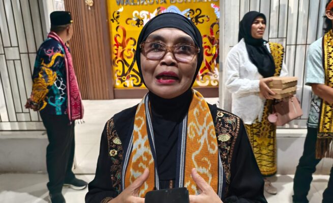 Pemerintah Kota Bontang bergerak cepat menindaklanjuti temuan anak putus sekolah saat kunjungan lapangan di wilayah Kelurahan Bontang Lestari. Anak tersebut kini telah kembali diterima di sekolah untuk melanjutkan pendidikannya. (dok:tekape)