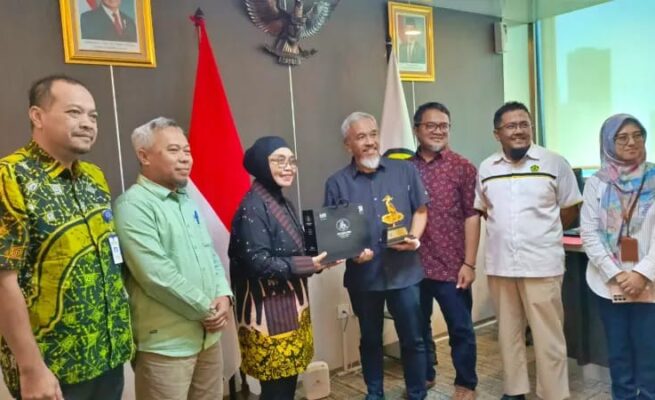 Pemerintah Kota Bontang membawa kabar positif setelah kunjungan kerja ke Jakarta pada Selasa 31 Maret 2026. Wali Kota Bontang, Neni Moerniaeni, berhasil mengupayakan tambahan 2.000 sambungan rumah (SR) jaringan gas (jargas) bagi masyarakat.(dok: tekape)