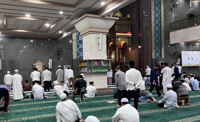 Pemprov Kaltim Gelar Shalat Istighosah di masjid Nurul Mu’minin, senin malam (20/4/2026).