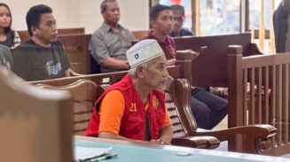 Sidang perkara dugaan pembunuhan terhadap seorang penjaga toko di Balikpapan Utara kembali berlanjut di Pengadilan Negeri Balikpapan, Senin (26/4/2026). (dok: Han)