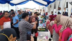 Pemerintah Kota Bontang melalui Dinas Pemuda, Olahraga dan Pariwisata (Dispopar) menggelar Festival Nelayan Kampung Bawis di kawasan Berbas Pantai pada 9–11 Mei 2026.