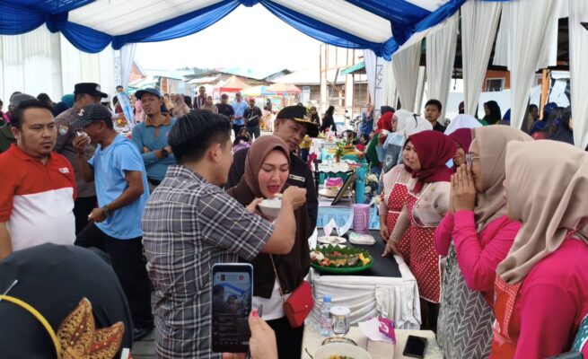 Pemerintah Kota Bontang melalui Dinas Pemuda, Olahraga dan Pariwisata (Dispopar) menggelar Festival Nelayan Kampung Bawis di kawasan Berbas Pantai pada 9–11 Mei 2026.