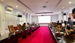 Rapat lanjutan pembahasan Raperda LLAJ. (dok: tekape)