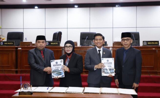 Dalam dokumen yang disepakati pada rapat paripurna DPRD Kota Bontang, Selasa (4/8/2026), pendapatan daerah diperkirakan mencapai Rp1,953 triliun. Nilai itu menurun sekitar 31,39 persen dibandingkan realisasi pendapatan pada 2025.