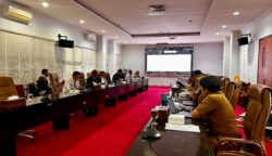 Rapat lanjutan pembahasan draf Raperda RTRW di Ruang Sekretariat DPRD Bontang.(dok: tekape)