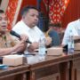 Evaluasi tersebut dilakukan melalui Rapat Koordinasi (Rakor) Pelaksanaan dan Evaluasi Program MBG yang berlangsung di Auditorium 3 Dimensi, Selasa (11/8/2026) pagi.
