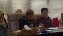 Wakil Ketua DPRD Bontang dalam RDP bersama PT Badak dan Yayasan Badak LNG (dok:tekape)